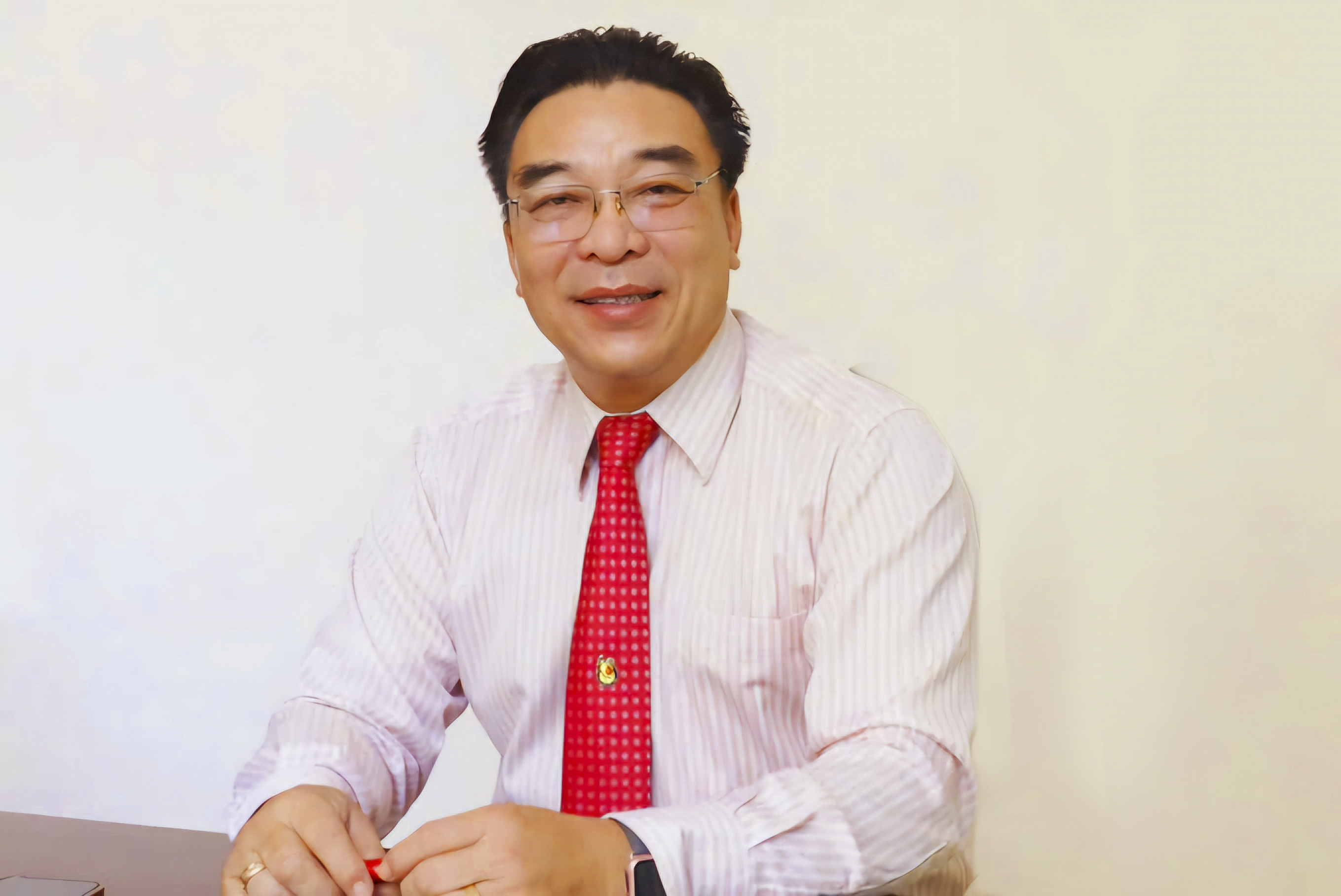 CHÀO MỪNG HỘI THẢO BÁO CHÍ TỈNH KHÁNH HÒA LẦN THỨ XI VÀ LỄ TRAO GIẢI BÁO CHÍ NAM TRUNG BỘ LẦN THỨ I : Báo chí góp tiếng nói xây dựng đội ngũ cán bộ dám nghĩ, dám làm, dám chịu trách nhiệm