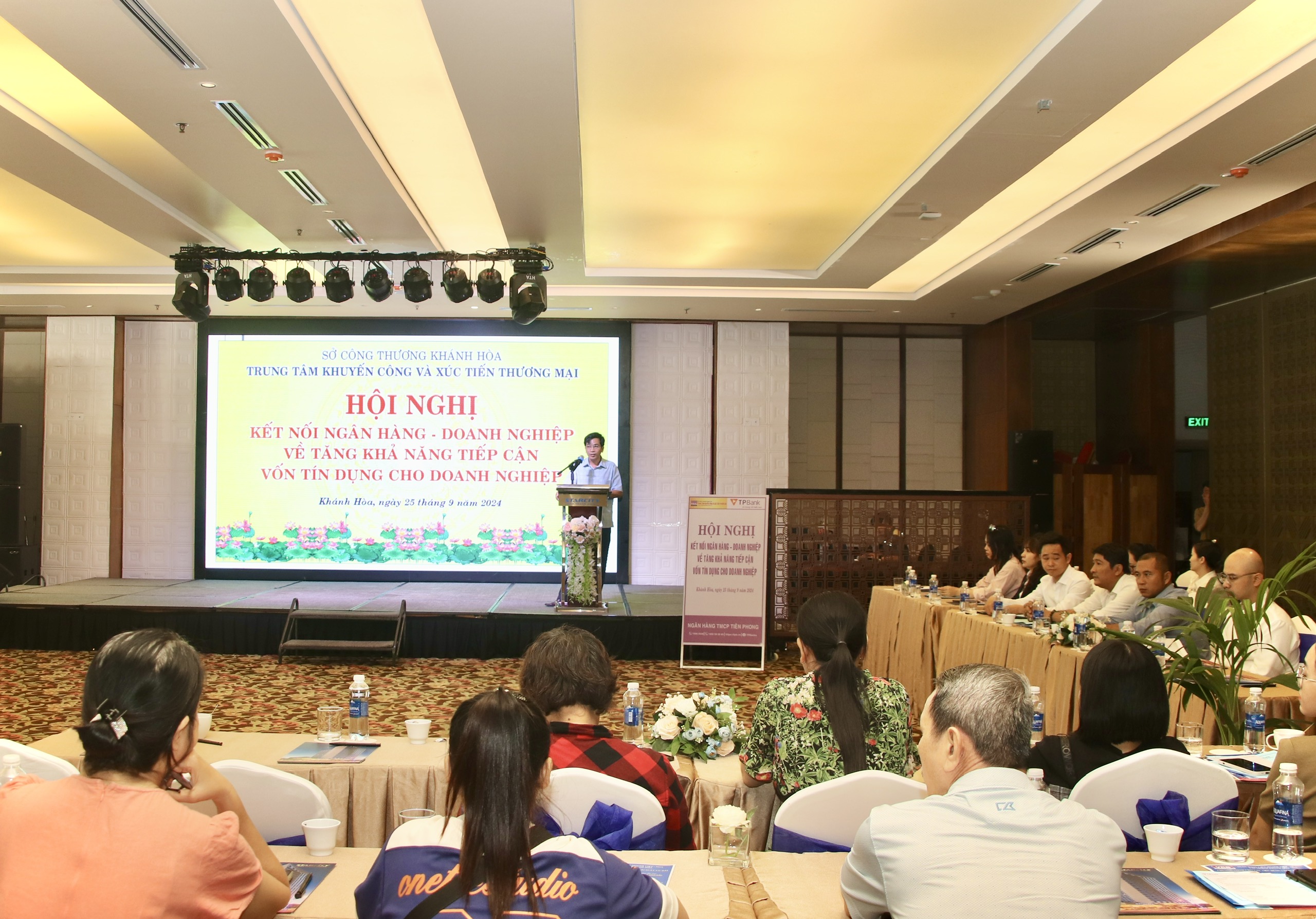 Hơn 50 doanh nghiệp tham dự hội nghị kết nối với ngân hàng