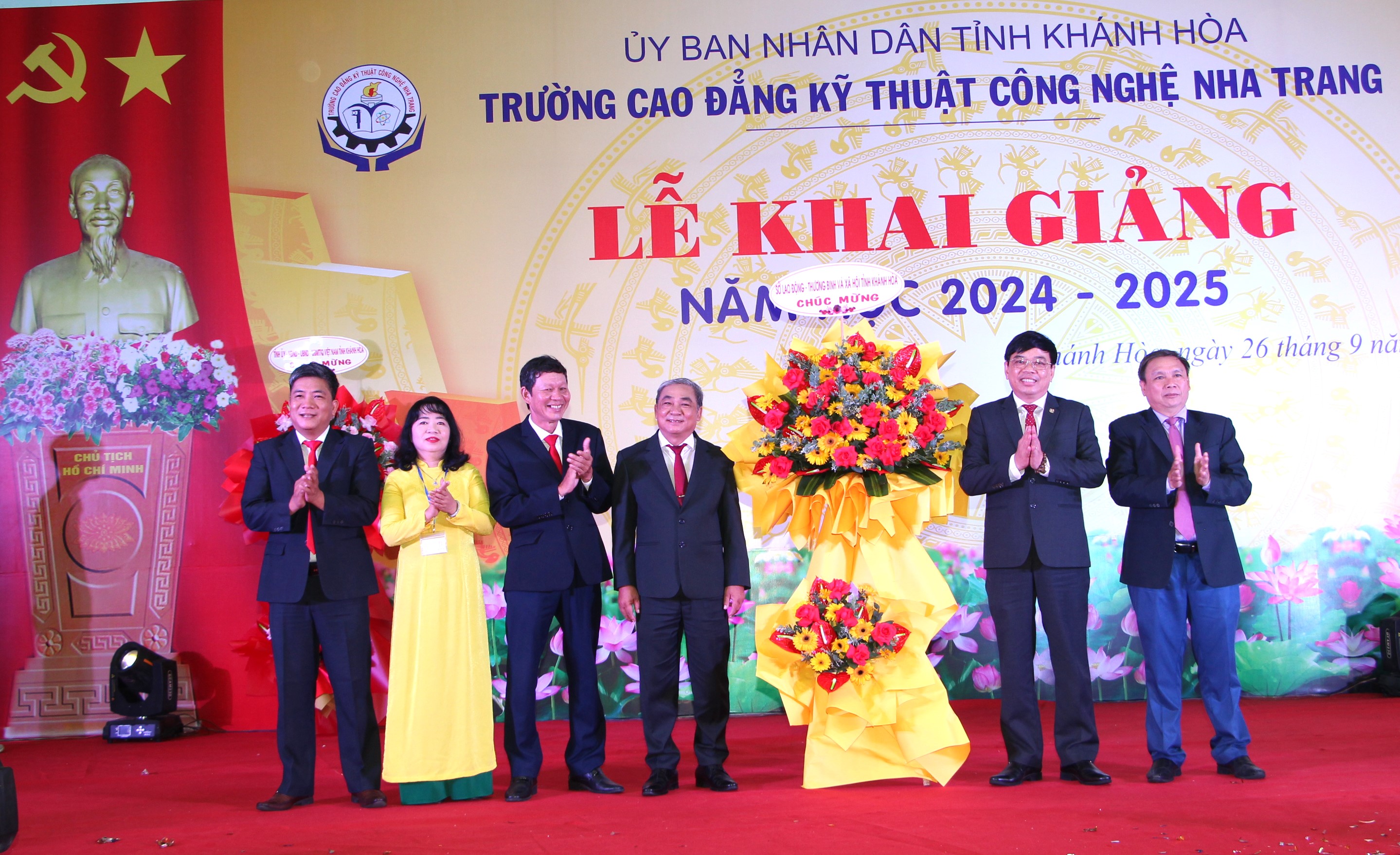 Trường Cao đẳng Kỹ thuật Công nghệ Nha Trang khai giảng năm học mới 2024-2025