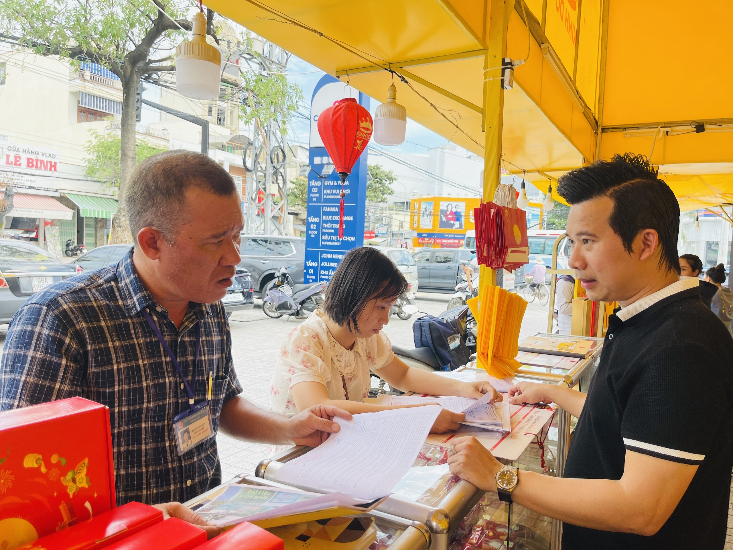 TP. Nha Trang: Kiểm tra thị trường bánh Trung thu