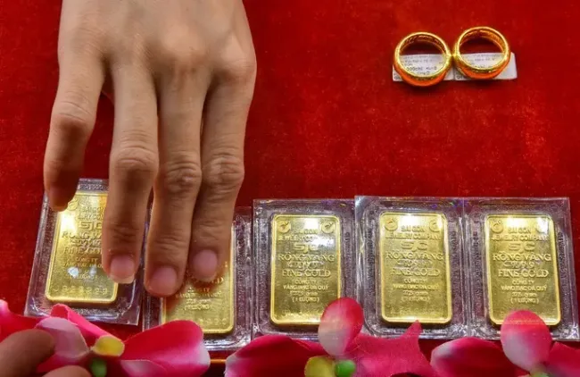 Giá vàng miếng giảm nửa triệu đồng mỗi lượng