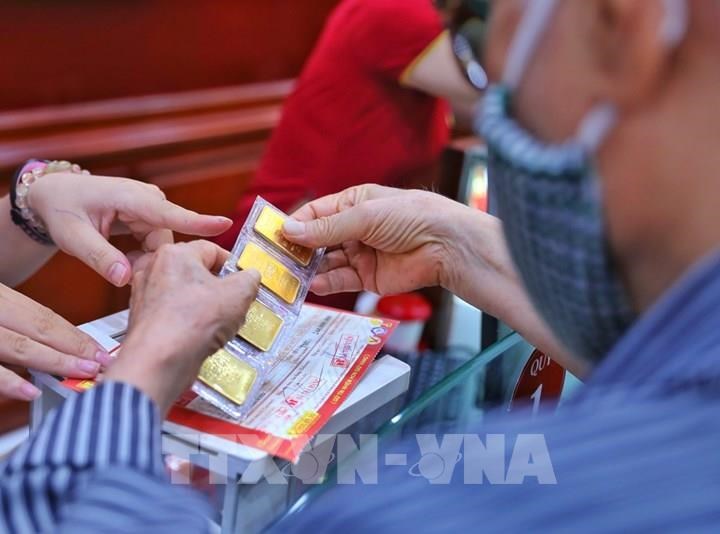 Giá vàng miếng SJC tăng mạnh