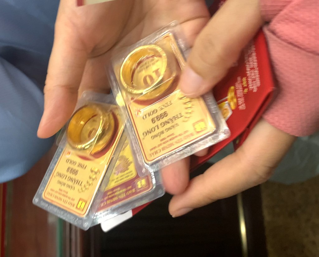 Giá vàng nhẫn sáng 27/9 vượt mốc 83 triệu đồng/lượng