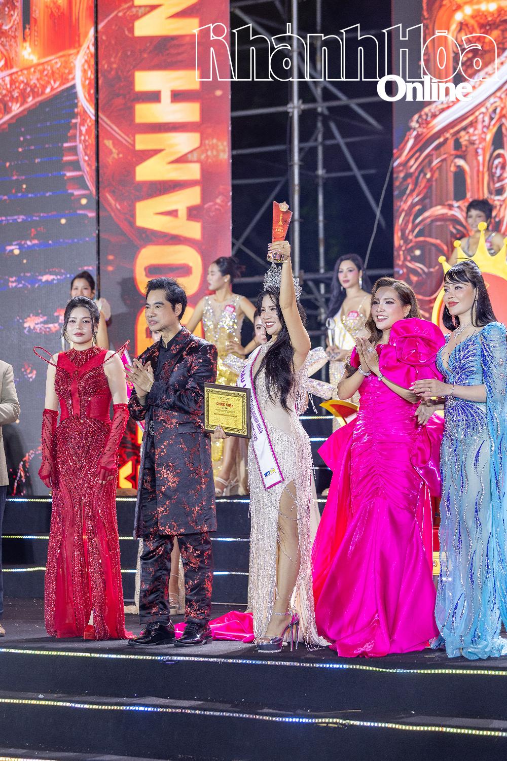 Lam Thi Thanh Tuyen wins the title of first runner-up

