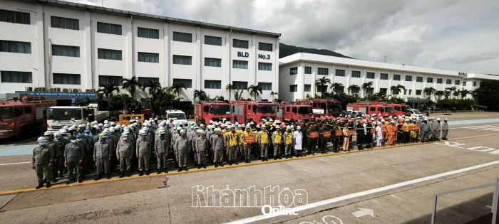 Gần 400 người tham gia diễn tập chữa cháy, cứu nạn, cứu hộ