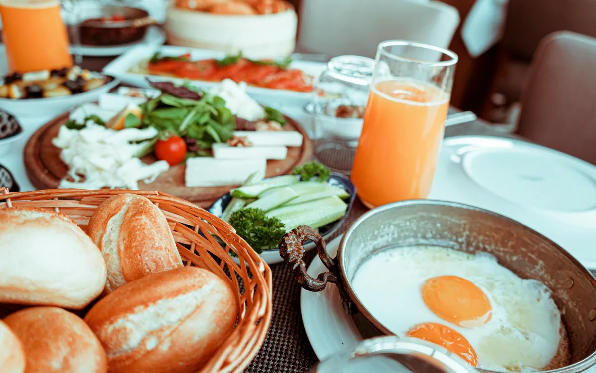 Cách "đánh thức" bộ não ngay từ bữa sáng