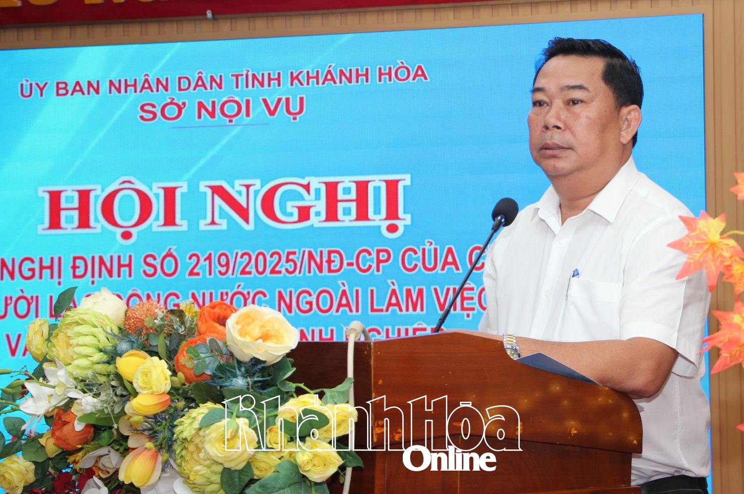 Đồng chí Nguyễn Thành Sơn - Phó Giám đốc Sở Nội vụ phát biểu tại hội nghị.