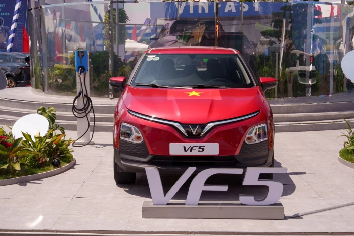 0 đồng trả trước vẫn mua được ô tô: VinFast VF 5 hút khách hàng Việt vì sở hữu quá dễ dàng