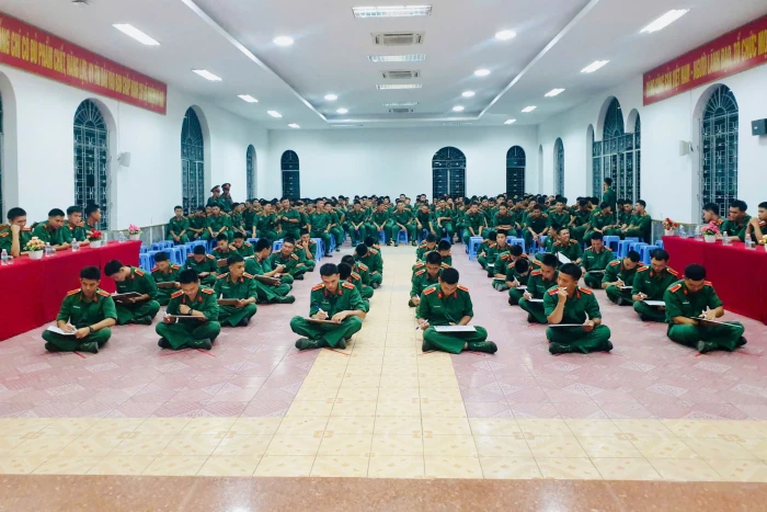 Trường Sĩ quan Thông tin: Sôi nổi các hoạt động kỷ niệm 80 năm Ngày truyền thống Bộ đội Thông tin liên lạc