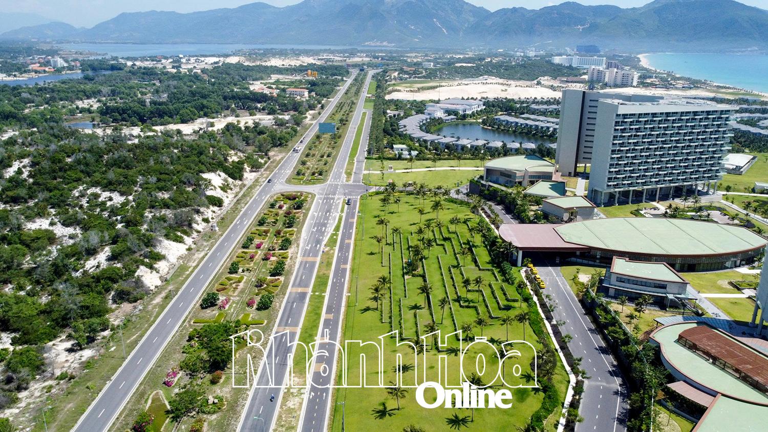 Cam Lam airport urban area in the process of formation