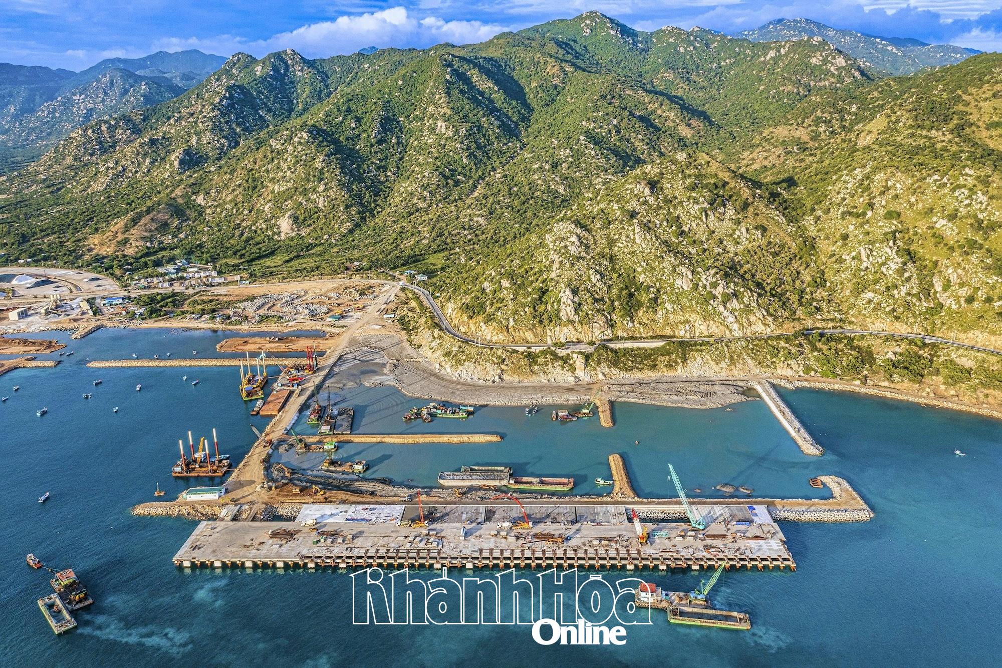 Phase 1 of Ca Na international seaport in operation