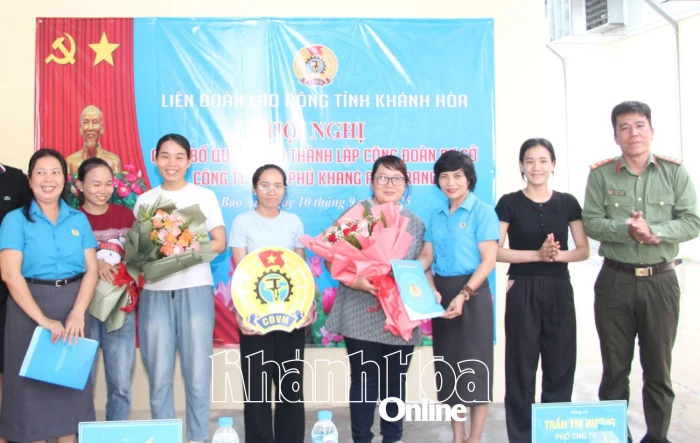 Thành lập Công đoàn cơ sở Công ty TNHH Phú Khang Phan Rang