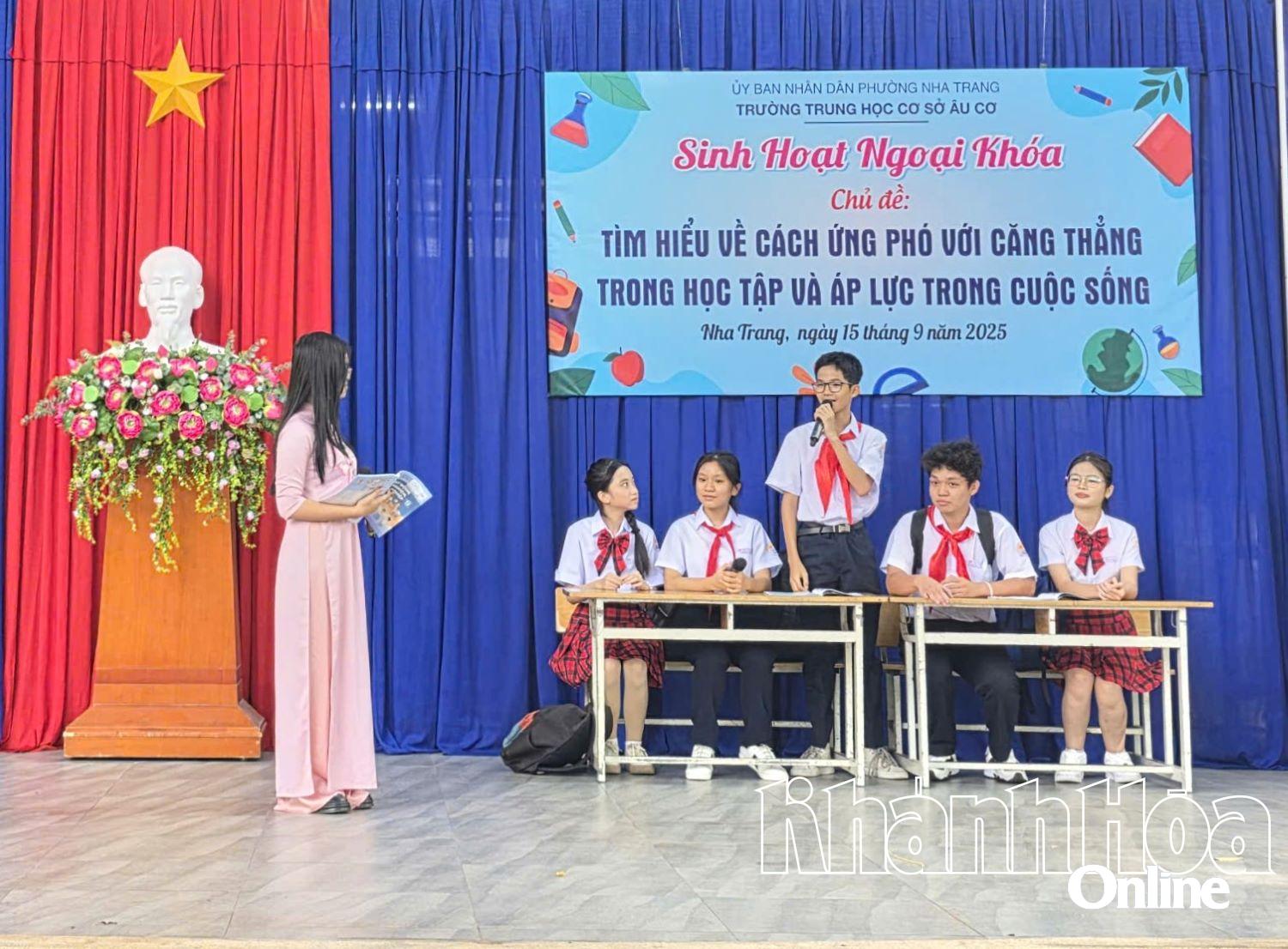 Tiết mục tiểu phẩm của học sinh tại chương trình. 