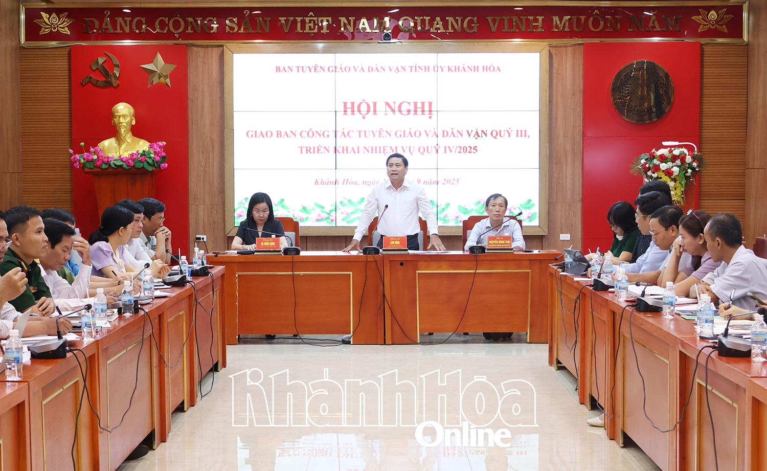 Quang cảnh hội nghị.