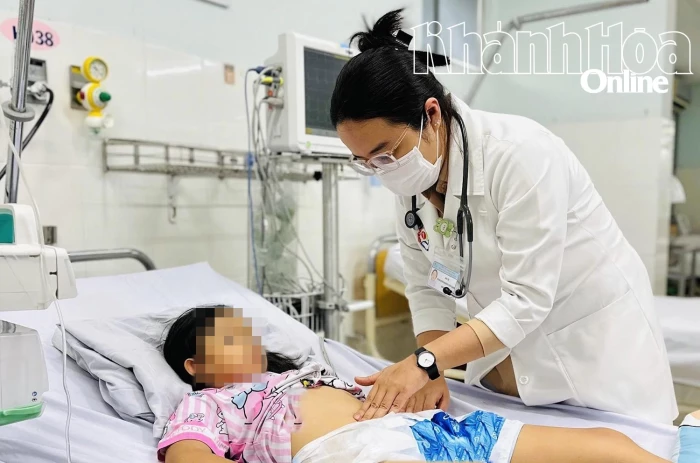 Bệnh viện Đa khoa Khánh Hòa cứu sống bệnh nhi bị ngộ độc độc tố thần kinh từ ốc biển