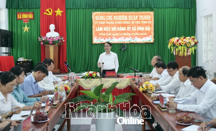 Bí thư Tỉnh ủy Nghiêm Xuân Thành làm việc với Đảng ủy xã Vĩnh Hải