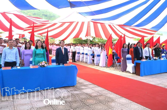 Long trọng kỷ niệm 80 năm truyền thống ngành Giáo dục và khai giảng năm học 2025 - 2026