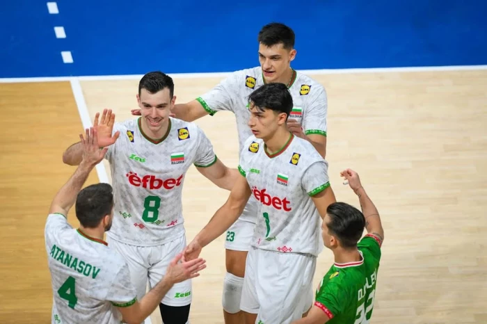 Giải vô địch bóng chuyền thế giới 2025: Anh em nhà Nikolov đưa Bulgaria vào chung kết
