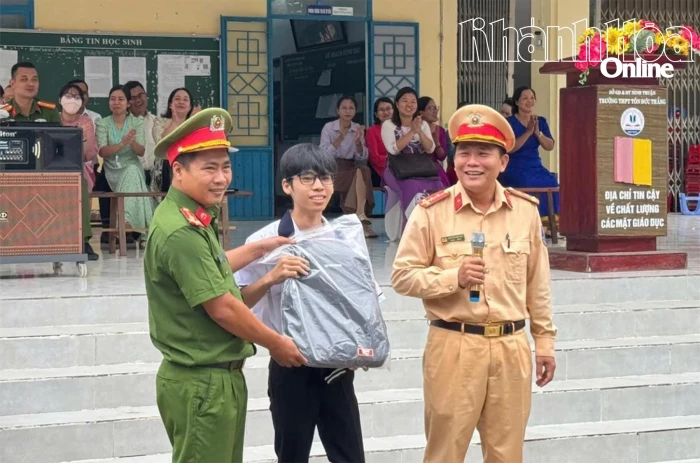 Xuân Hải: Tuyên truyền an toàn giao thông và phòng, chống ma túy cho học sinh