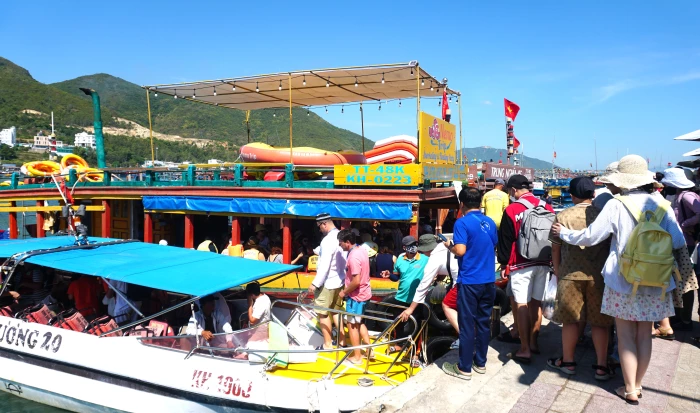 VIDEO: Lượng khách đến Nha Trang dịp nghỉ lễ 2-9 tăng nhẹ