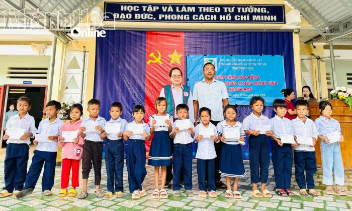 Hội Bảo trợ người khuyết tật, bệnh nhân nghèo và quyền trẻ em tỉnh Khánh Hòa: Trao 200 suất học bổng cho học sinh có hoàn cảnh khó khăn