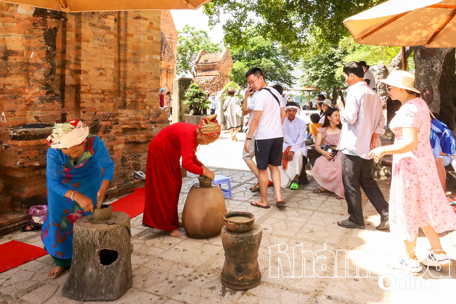 Artisans of Bau Truc pottery village demonstrate traditional pottery making at the Po Nagar Towers National Special Monument.
