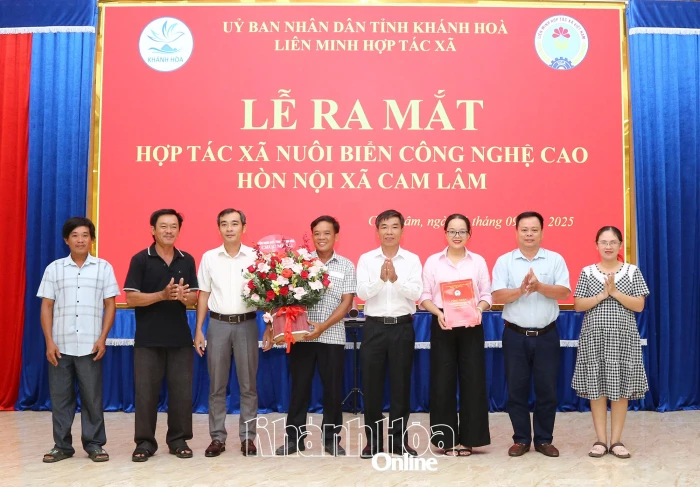 Ra mắt Hợp tác xã Nuôi biển công nghệ cao Hòn Nội xã Cam Lâm