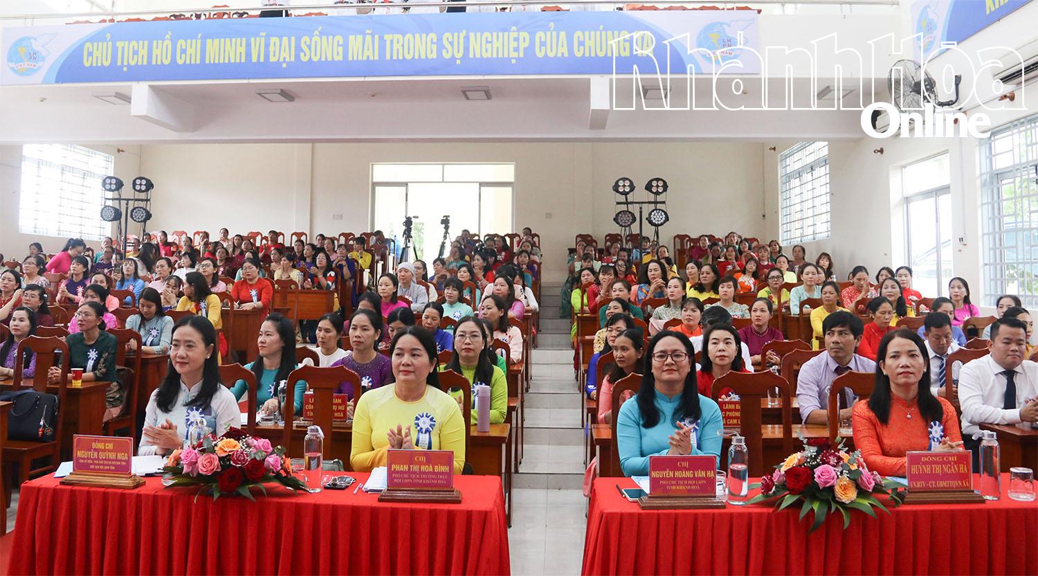 Các đại biểu tham dự đại hội.