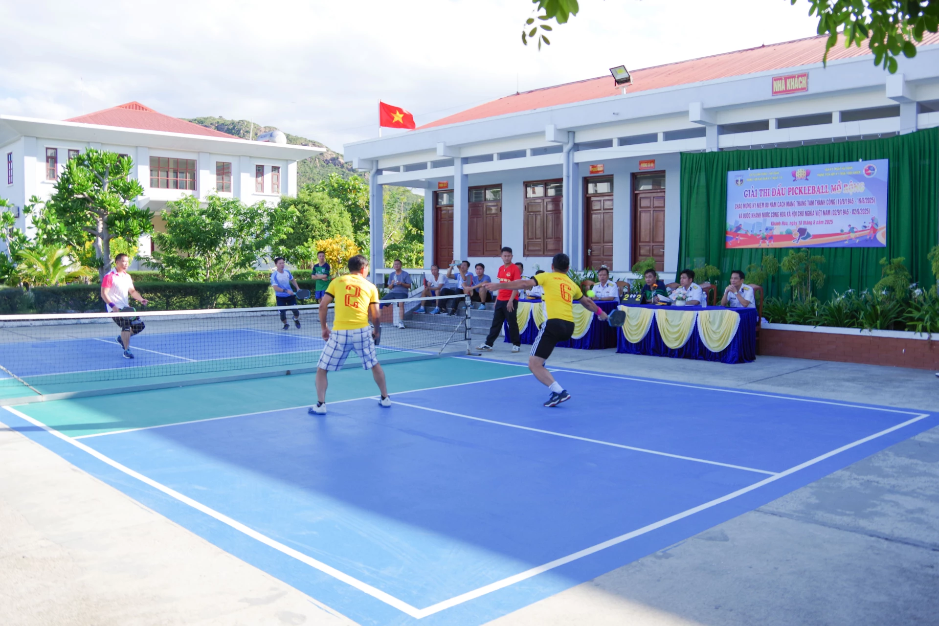 Các đội thi đấu pickleball.