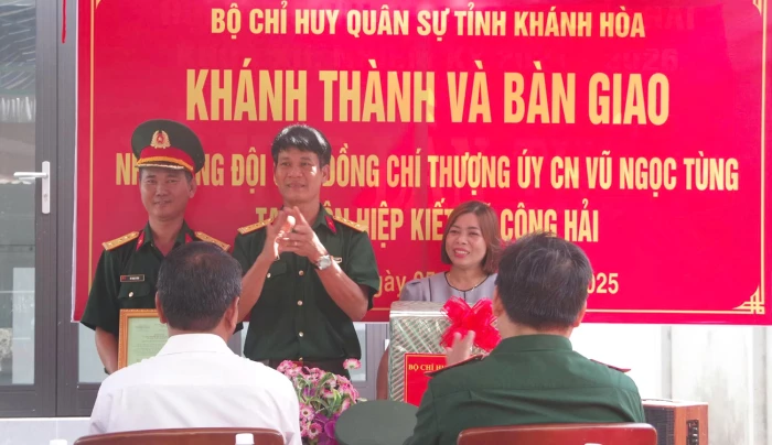 Bộ Chỉ huy Quân sự tỉnh Khánh Hòa bàn giao "Nhà đồng đội" cho quân nhân có hoàn cảnh khó khăn