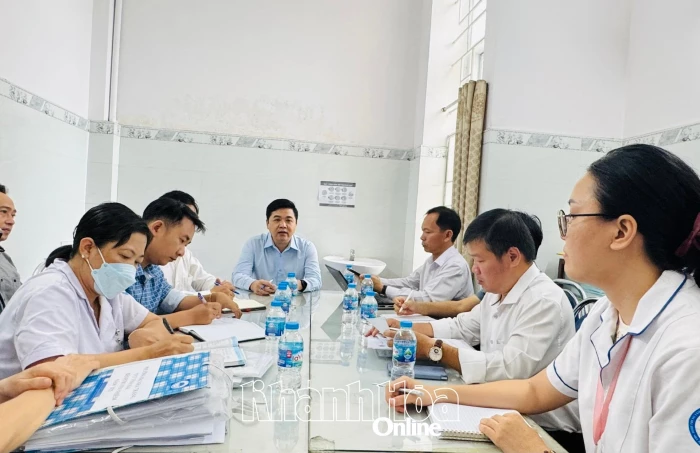 Đoàn công tác Bộ Y tế kiểm tra công tác phòng, chống sốt xuất huyết tại Khánh Hòa