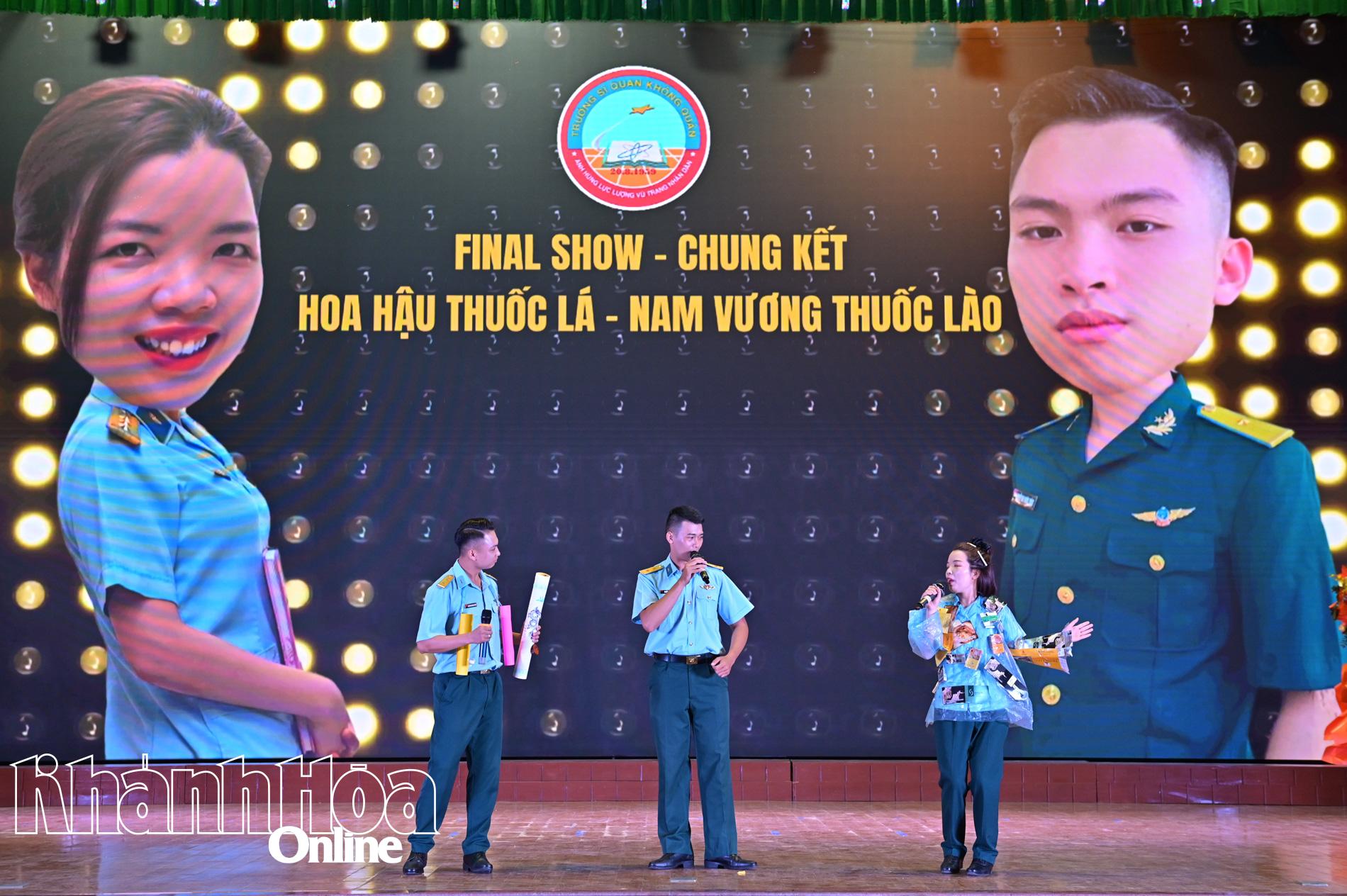 Phần thi tiểu phẩm vui.