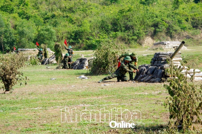 Xây dựng khu vực phòng thủ tỉnh cơ bản, liên hoàn, vững chắc