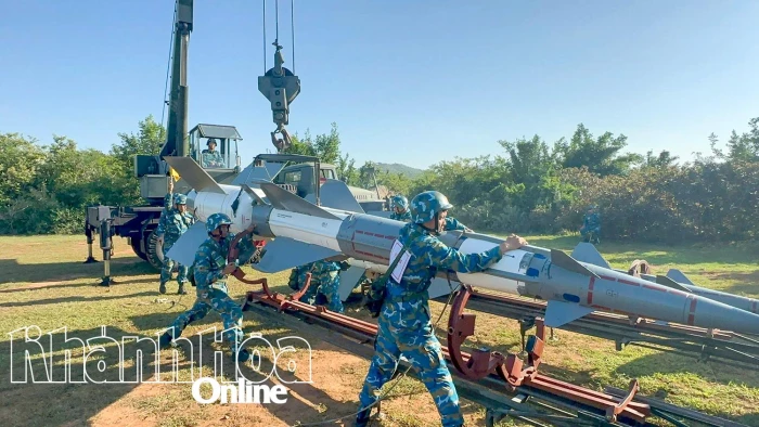 Những người lính kỹ thuật ở Tiểu đoàn 115