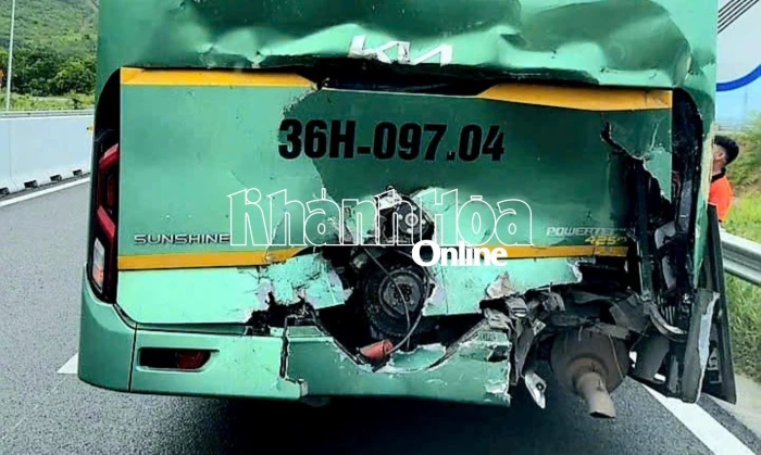 Xác định nguyên nhân vụ tai nạn trên đường bộ cao tốc đoạn Vân Phong - Nha Trang