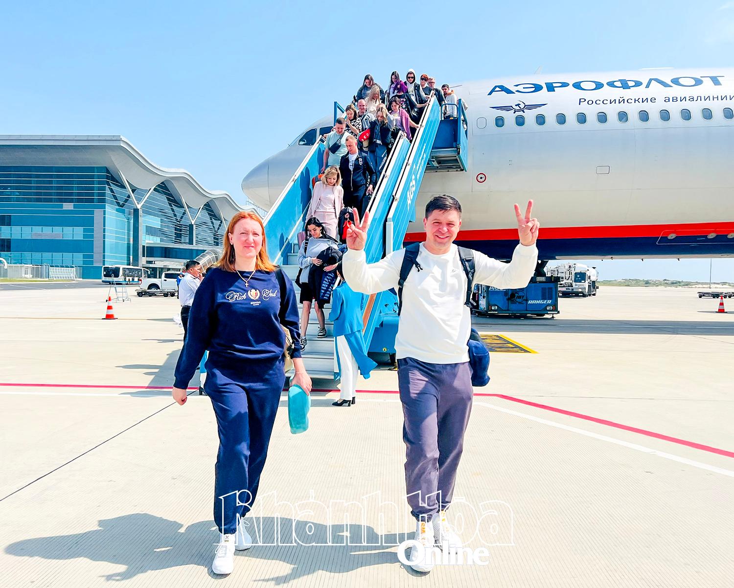 Khách Nga đến Khánh Hòa.