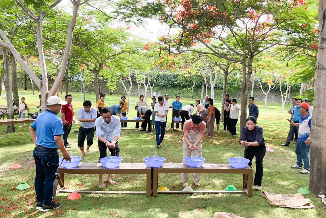 Các gia đình khu vực Ninh Hòa tham gia hoạt động nhân kỷ niệm Ngày Gia đình Việt Nam.