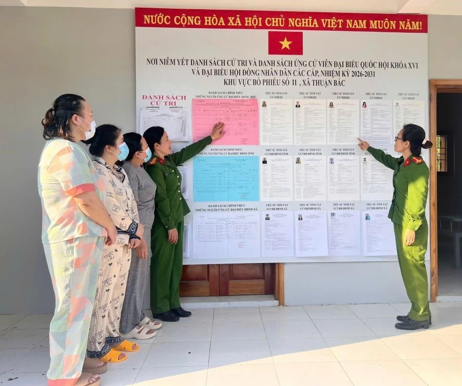 Công tác giáo dục tuyên truyền, phổ biến pháp luật cho người bị tạm giữ, tạm giam về thực hiện quyền bầu cử của cán bộ quản giáo nữ.