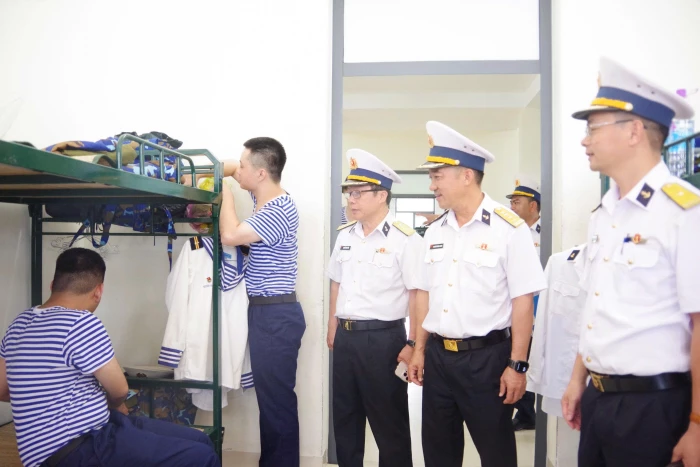 Trung tâm Huấn luyện Vùng 4 Hải quân tiếp nhận đào tạo hơn 300 học viên Học viện Hải quân