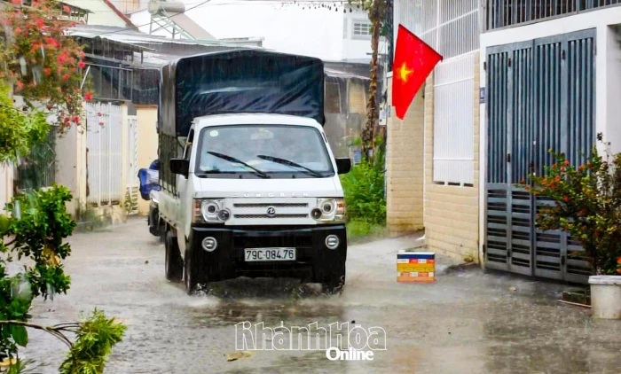 Chủ động ứng phó nguy cơ lũ quét, sạt lở đất, sụt lún đất do mưa lũ