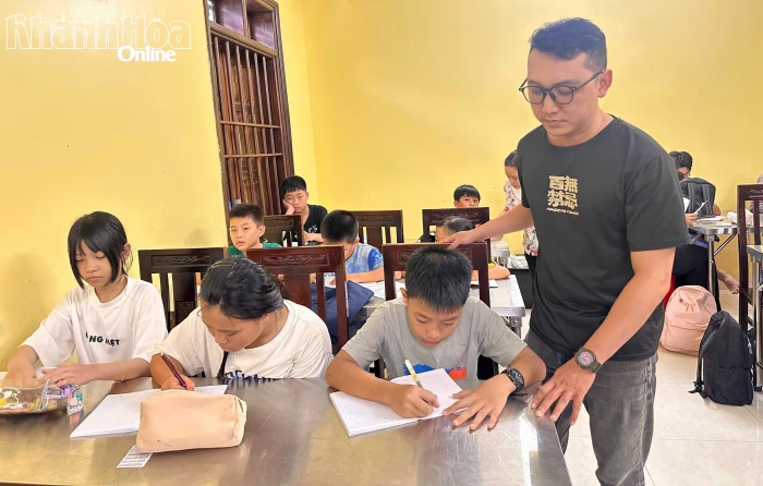 Lớp học tiếng Anh miễn phí ở chùa Vĩnh Thọ