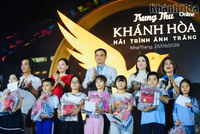 Ấn tượng lễ hội Trung thu “Hải trình ánh trăng”