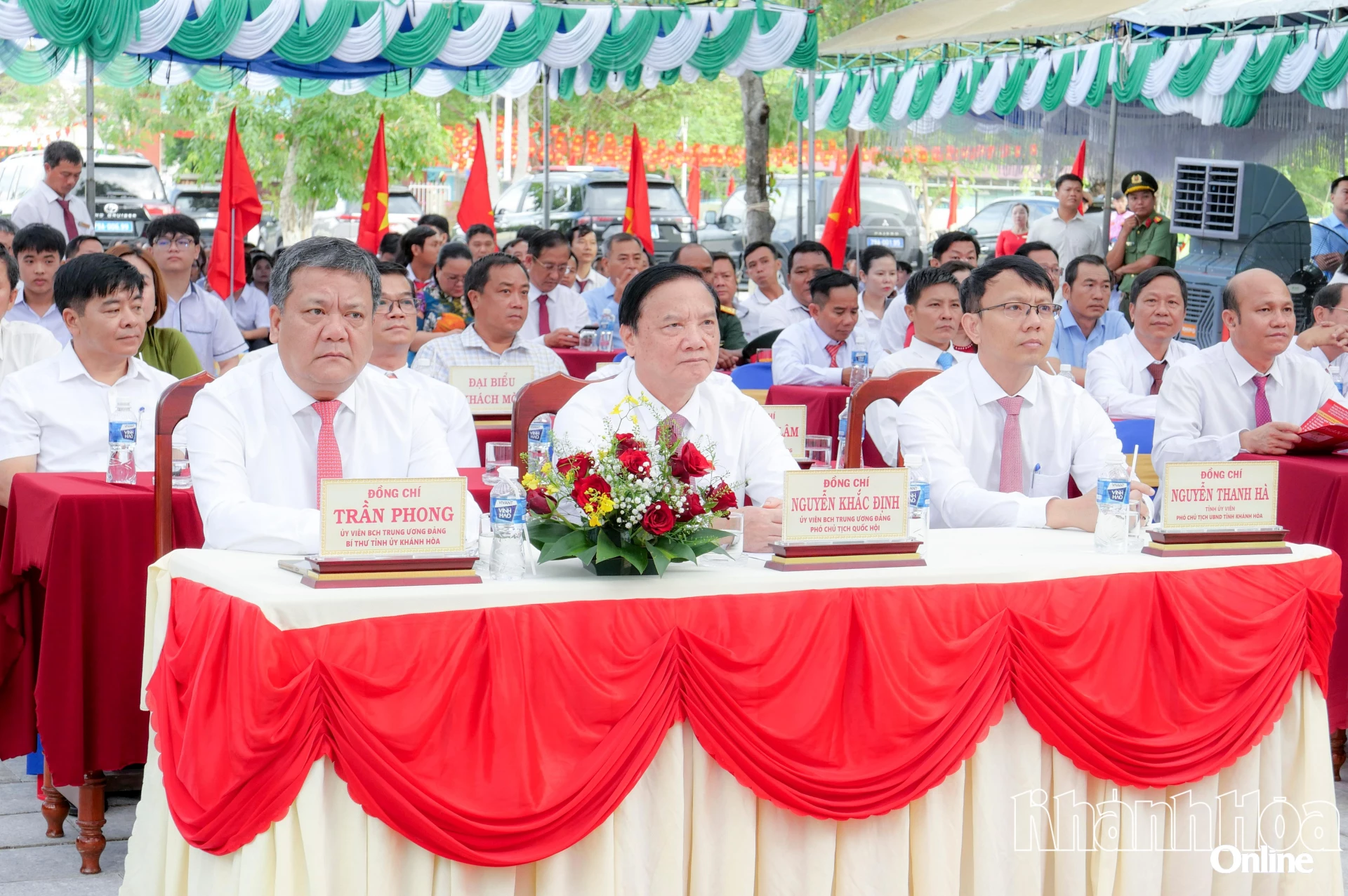 Các đồng chí: Nguyễn Khắc Định, Trần Phong, Nguyễn Thanh Hà