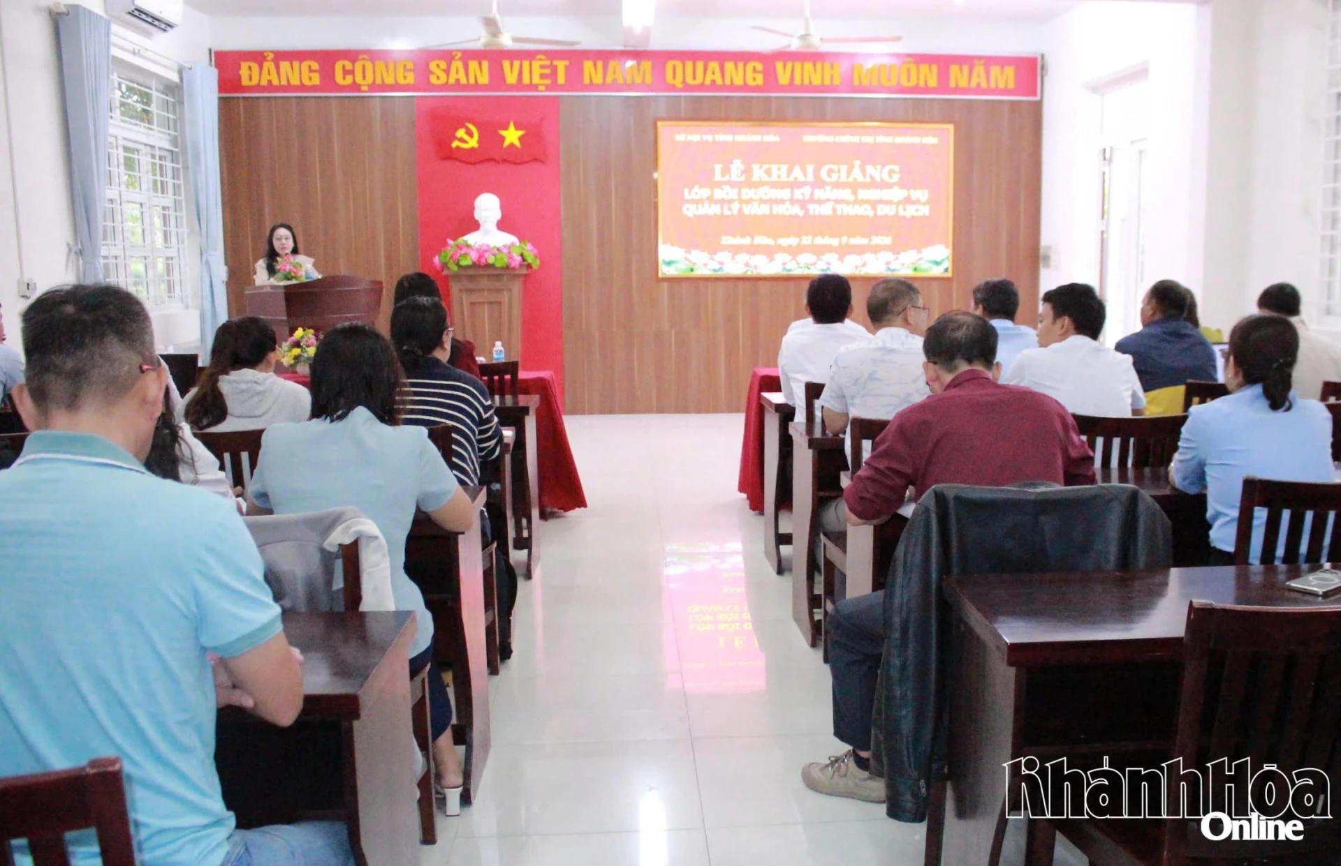 Quang cảnh lễ khai giảng.