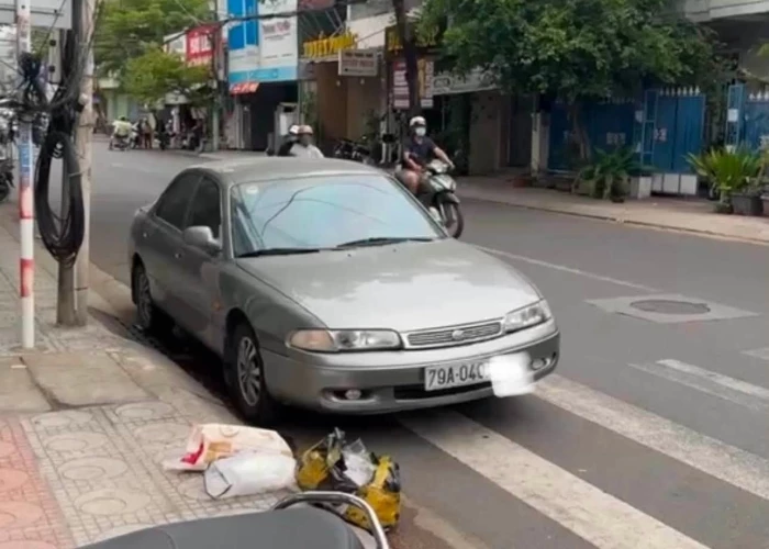Xử phạt trường hợp đỗ xe sai quy định theo phản ánh qua VNeTraffic