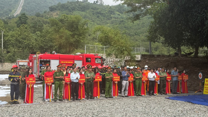 Nhà máy Thủy điện Đa Nhim tổ chức thực tập phương án chữa cháy, cứu nạn, cứu hộ