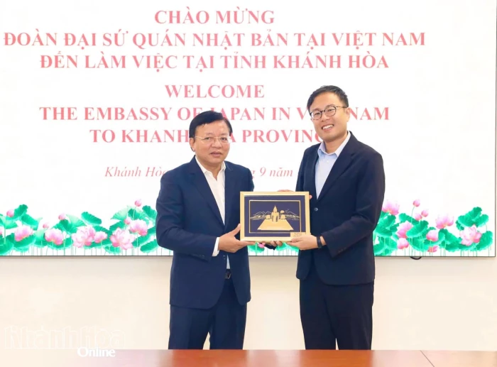 Phó Chủ tịch UBND tỉnh Lê Huyền làm việc với Bí thư thứ nhất Đại sứ quán Nhật Bản tại Việt Nam