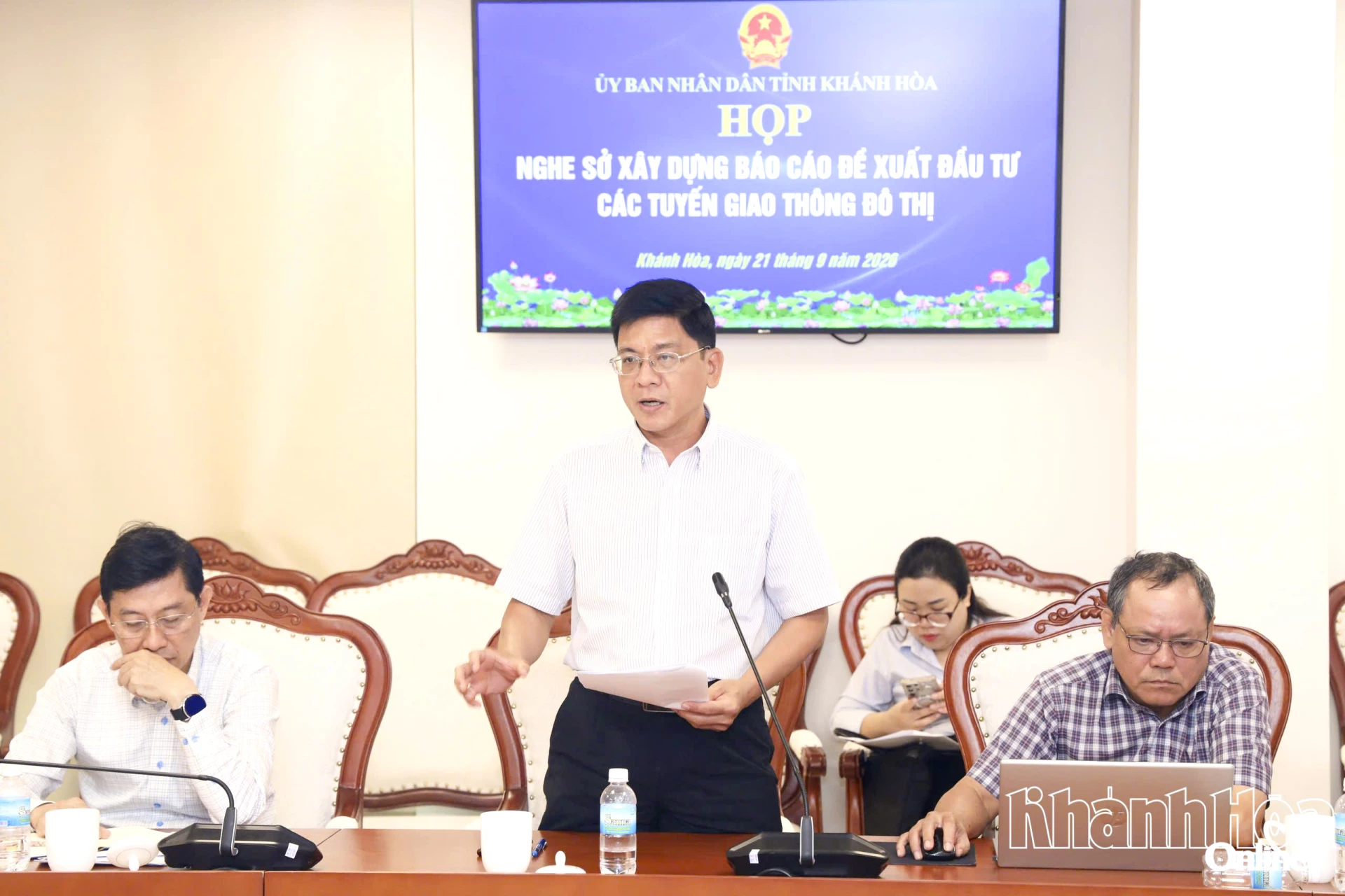Lãnh đạo Sở Tài chính phát biểu ý kiến.