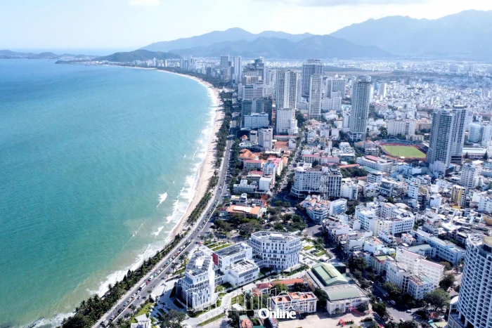 Sớm đầu tư nâng cấp các tuyến giao thông đô thị