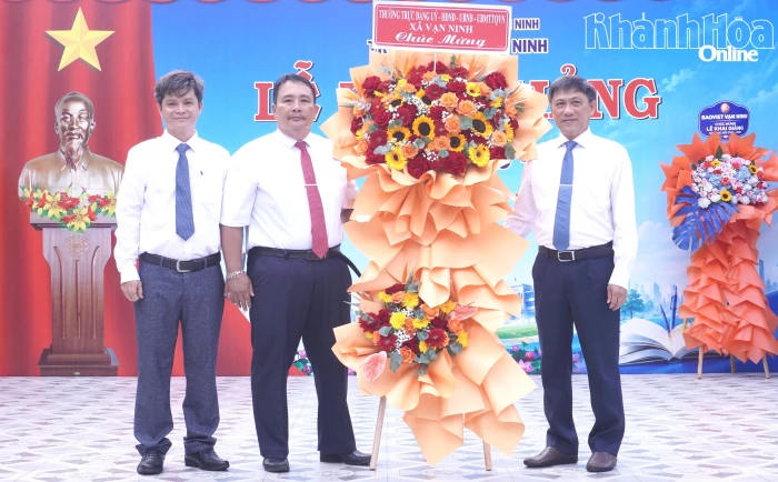 Học sinh xã Vạn Ninh phấn khởi đón chào năm học mới 2026 - 2027